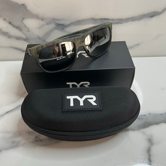 TYP NEW MSRP $99 Apollo HTS Polarized Sunglasses Outdoor Athlete Lifestyle - Picture 1 of 3